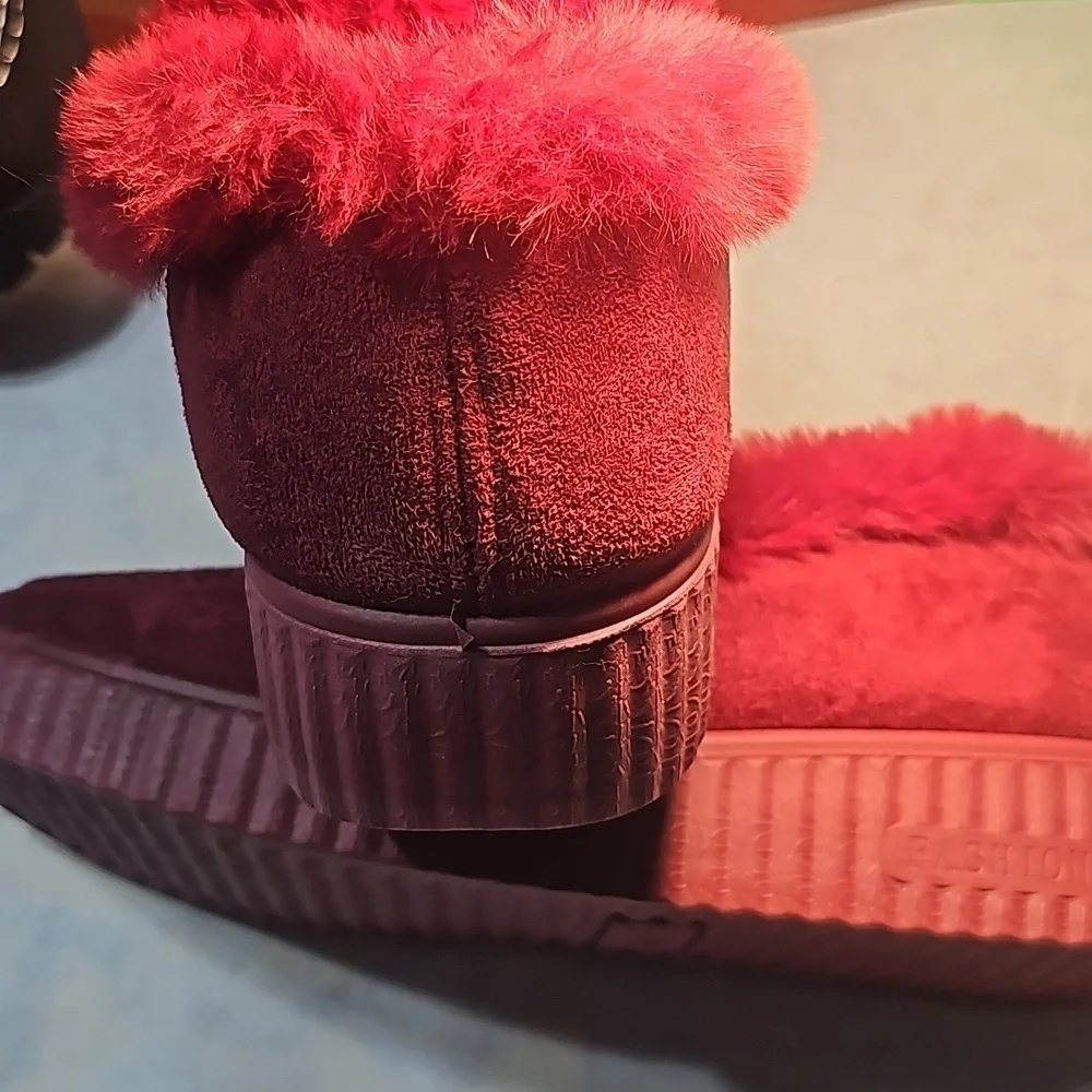 Platform Slip-on Furry Shoes Slippers NWOT